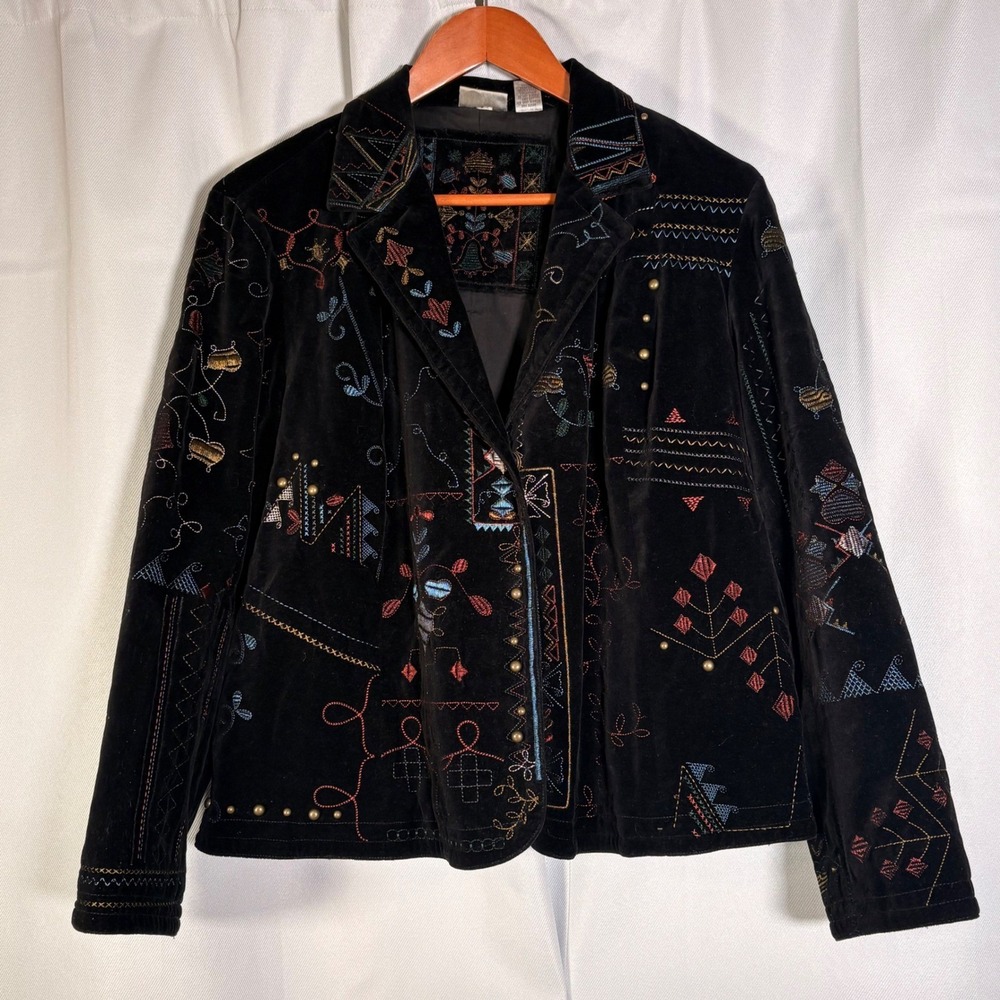 Chico's Size 2 Black Velvet Embroidered Jacket Y2K Boho Folk Art Studded